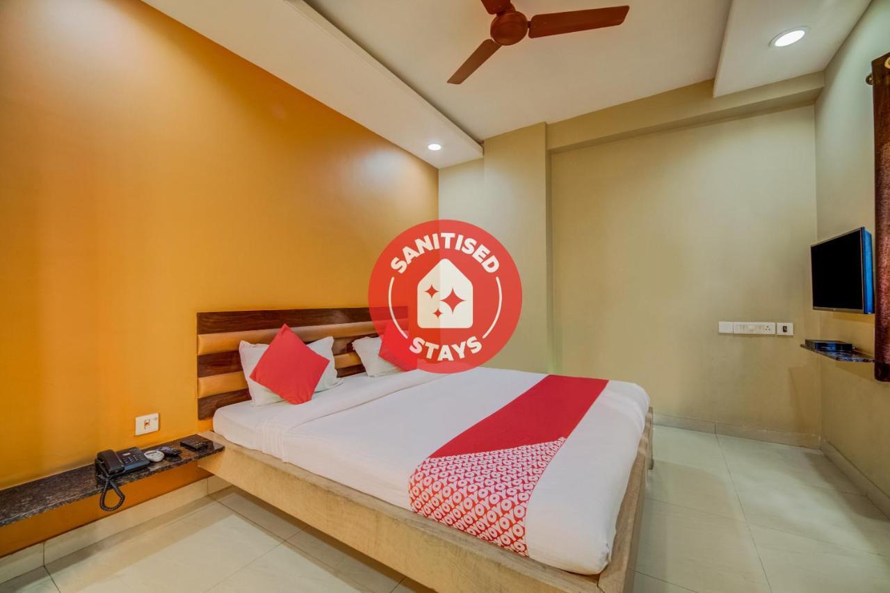 Oyo 18431 Hotel Celestee Grand Haïdarabad Extérieur photo