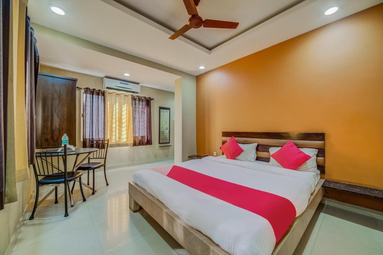 Oyo 18431 Hotel Celestee Grand Haïdarabad Extérieur photo